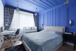 Синий пол в интерьере спальни
