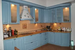 Кухня блакітная з карычневым фота