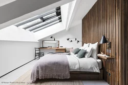Дизайн спальни с косой крышей