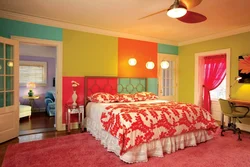 Colored wall in the bedroom photo