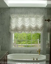 Окно в ванной дизайн штор