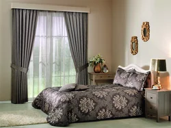 Bedspread and curtains for the bedroom photo