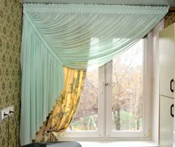 Tulle with one curtain for the kitchen photo in the interior