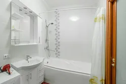 White bathtub design in Khrushchev