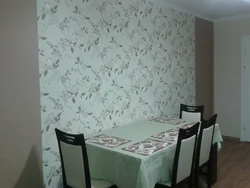 Wallpaper in the kitchen photo