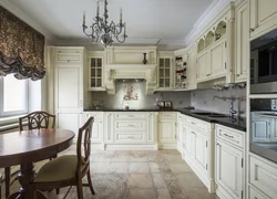 Дызайн сучаснай кухні ў класічным стылі фота