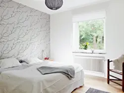 Оригинальный дизайн стены в спальне