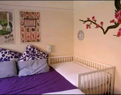 Спальня з дзіцячым ложкам у адным пакоі фота дызайн