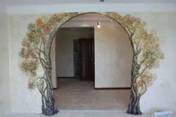 Photo of the arch in the apartment decoration