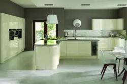 Color combination in the kitchen interior ivory