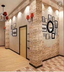 Koridorni bezash uchun dekorativ plitkalar fotosurati
