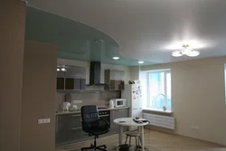 Photo of suspended ceilings in a studio apartment