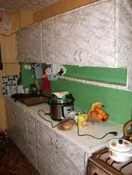 Обклеенная пленкой кухня фото