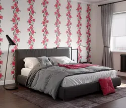 How to beautifully wallpaper a bedroom photo