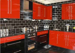 Красно черная кухня в интерьере фото