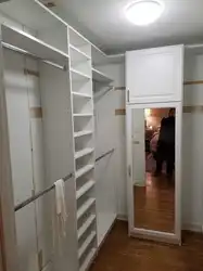 Built-in wardrobes in the hallway design