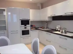 Kitchen Design With White Appliances