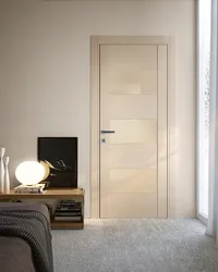 В гостиной двери дизайн квартиры