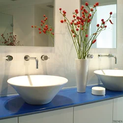 Bathroom sink design