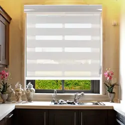 Современные жалюзи на окно в кухню фото