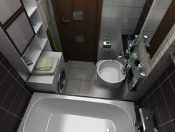 Xruşşov dizaynında tualetli kiçik birləşmiş hamam