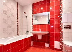 Қызыл және ақ плитка ванна бөлмесінің дизайны