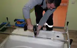 Як правільна ўсталёўваць ванну фота