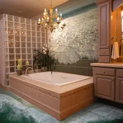 Bath design with large tiles