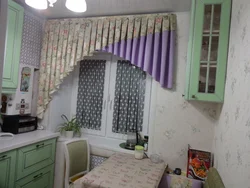 Усе фота шторы ў кухню на адзін бок