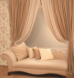 What Color Of Curtains Will Go With Beige Wallpaper In The Living Room Photo