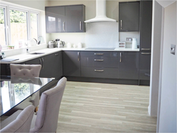 Color combination in the kitchen interior gray floor