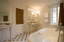 French bathroom design