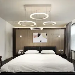 Какие светильники лучше для натяжного потолка в спальне фото