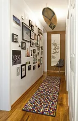 How to decorate a wall in the hallway photo