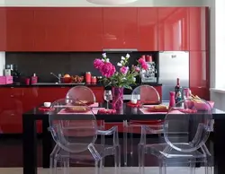 What colors goes with burgundy in the kitchen interior