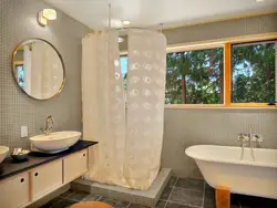 Bathroom Design With Tray And Curtain