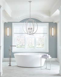 Bathroom design with chandelier