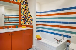 Repainting bathroom tiles photo