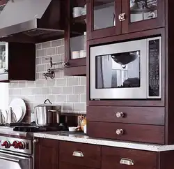 Kitchen Design With Built-In Microwave