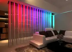 Светодиодная лента в гостиной интерьере