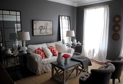 Gray walls in the interior of the apartment