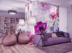 Дизайн зала в квартире обои с цветами