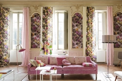 Обои с цветами для стен в интерьере гостиной фото