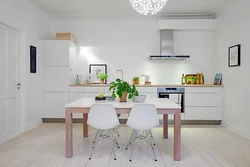 Photo of a modern kitchen without top drawers