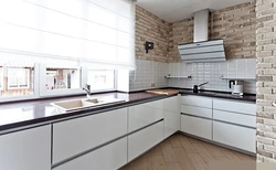 Photo of a modern kitchen without top drawers