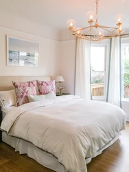 What color is the bedroom according to feng shui photo