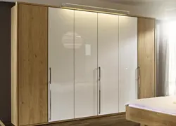 Photo bedroom wardrobe with doors