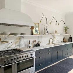 Photo of a kitchen without upper cabinets with an apron