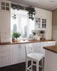 Photo of the kitchen around the window