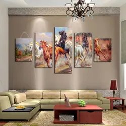 Большие картины в интерьере гостиной в современном стиле